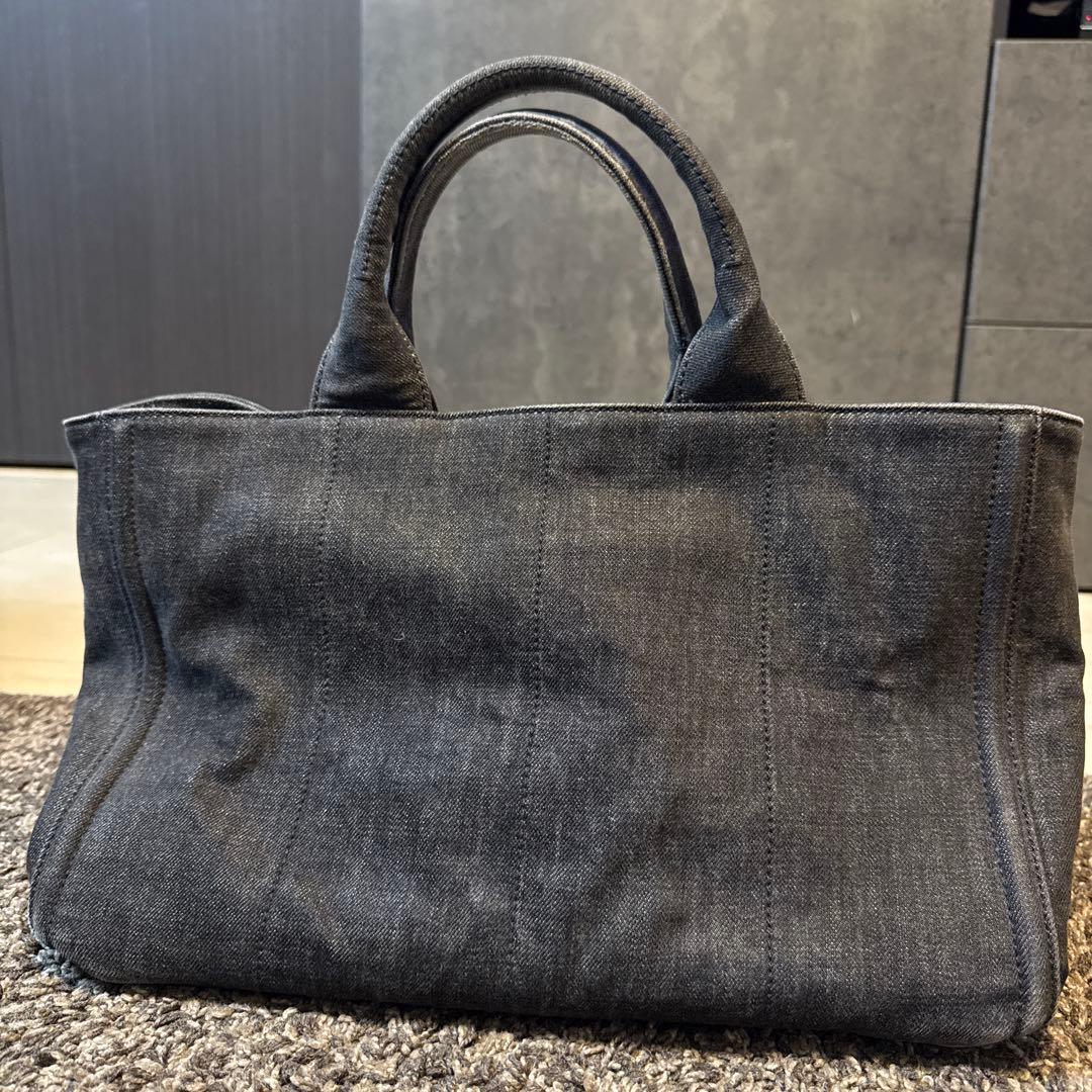 PRADA スタッズ付きデニムハンドバッグ　カナパ
