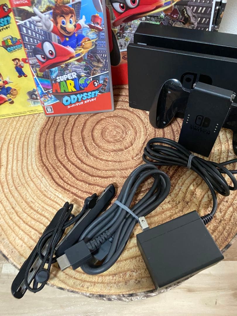 Nintendo Switch ニンテンドースイッチ本体　マリオカラーソフト付き