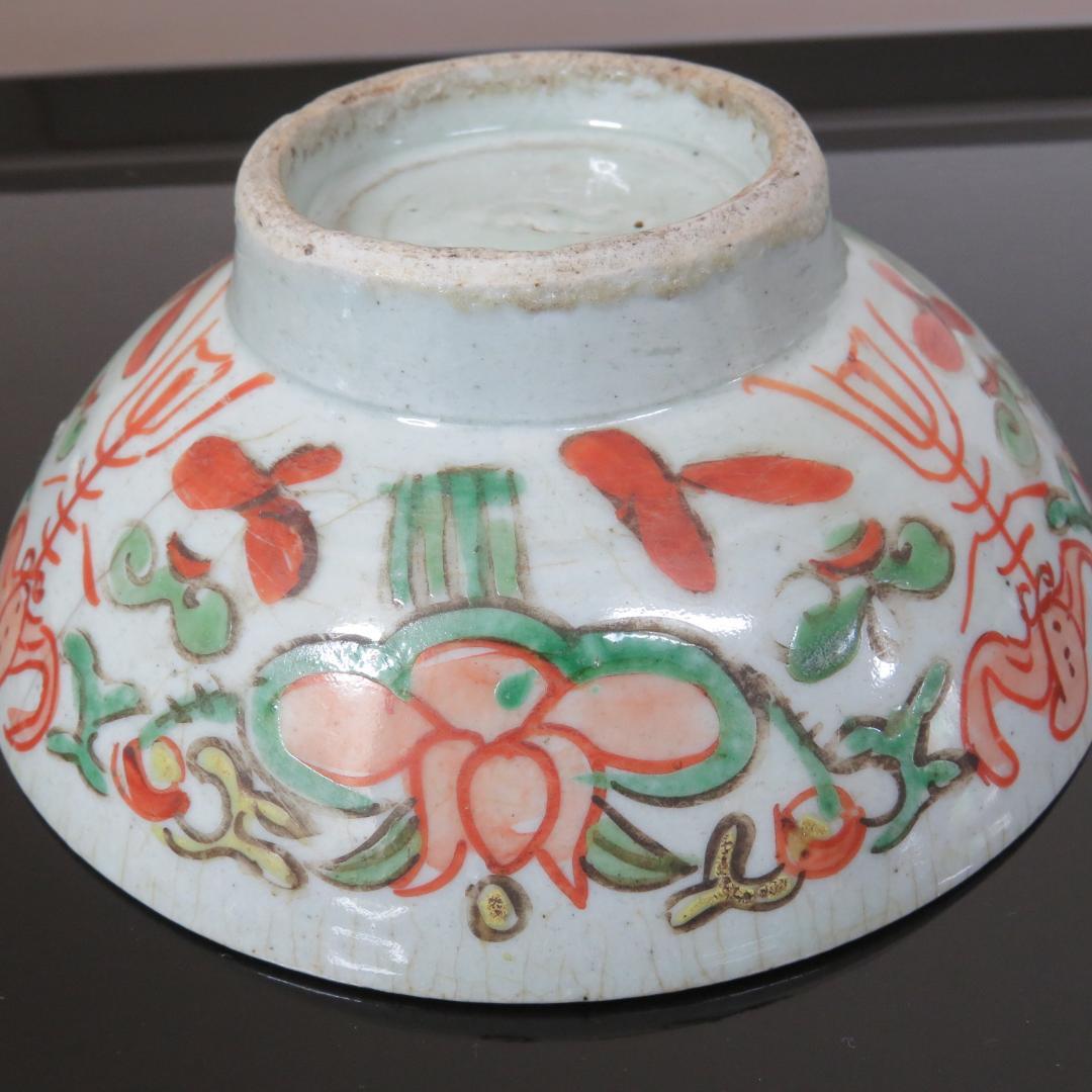 中鉢 花文様 色絵付け ニュウ 窯傷 丼 直し 中国骨董 椀 - メルカリ