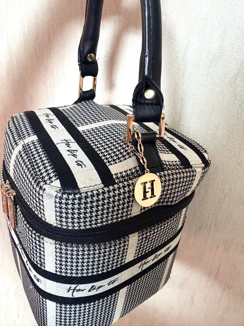 な*な様 herlipto HLT Jacquard Vanity Bag si