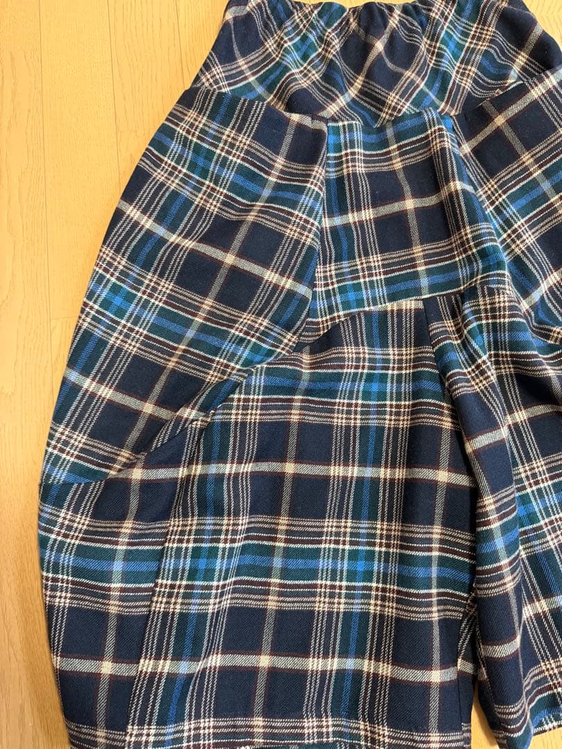 美品クレッシェントデュオ ネイビー チェック柄 ガウチョパンツ 共