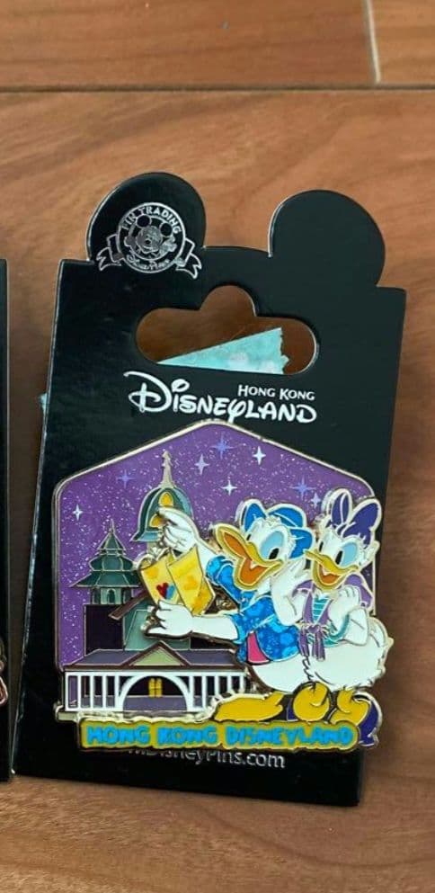香港ディズニーランド限定 ミスティックマナー ピンバッジ - メルカリ