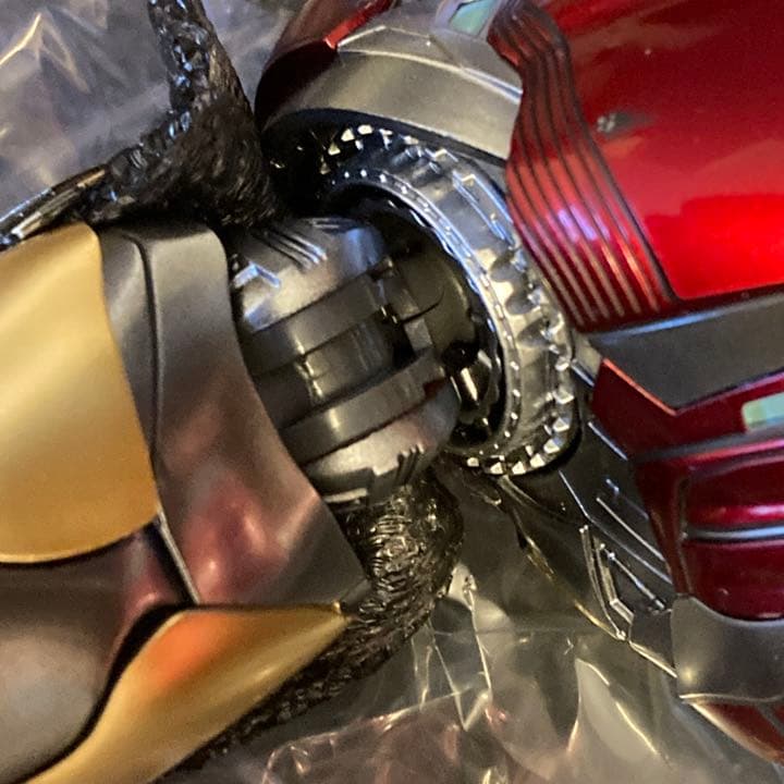 トイサピエンスマスターピース アイアンマンマーク85 エンドゲーム ヘッド交換済