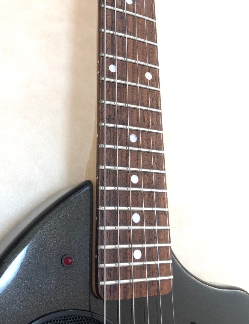 美品】ZO-3 芸達者 MB アンプ内蔵ミニギター 専用ケース付 アーム付