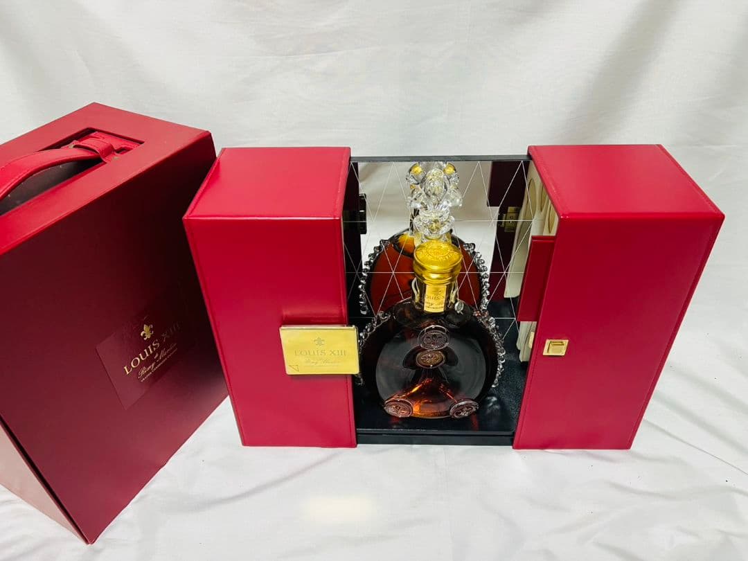 レミーマルタン ルイ13世 バカラ 替栓・冊子・観音開き化粧箱・外箱付