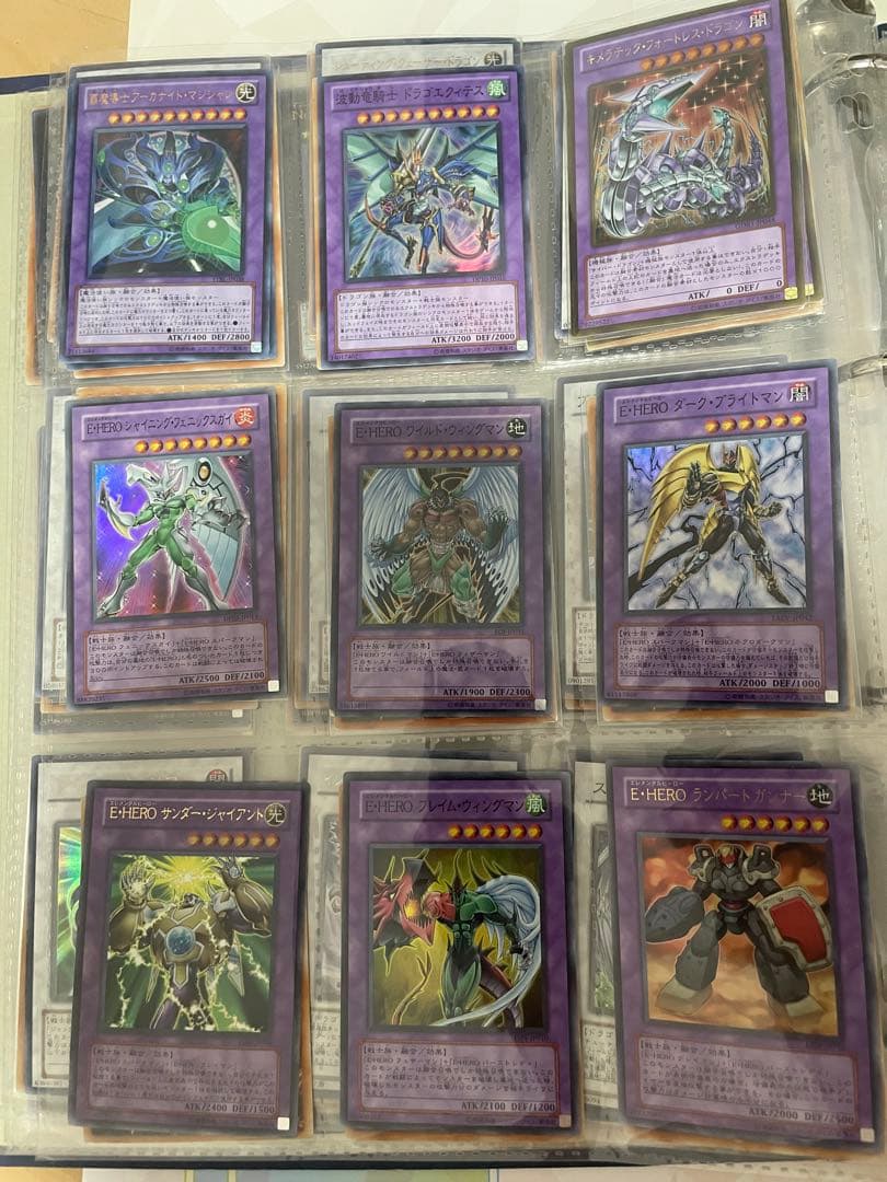 遊戯王　まとめ売り144枚　引退品　掘り出し物　ホロ　レリーフ