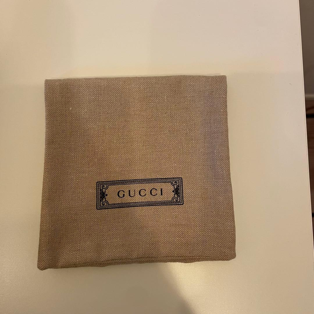 GUCCI シルバーバングル GGロゴ