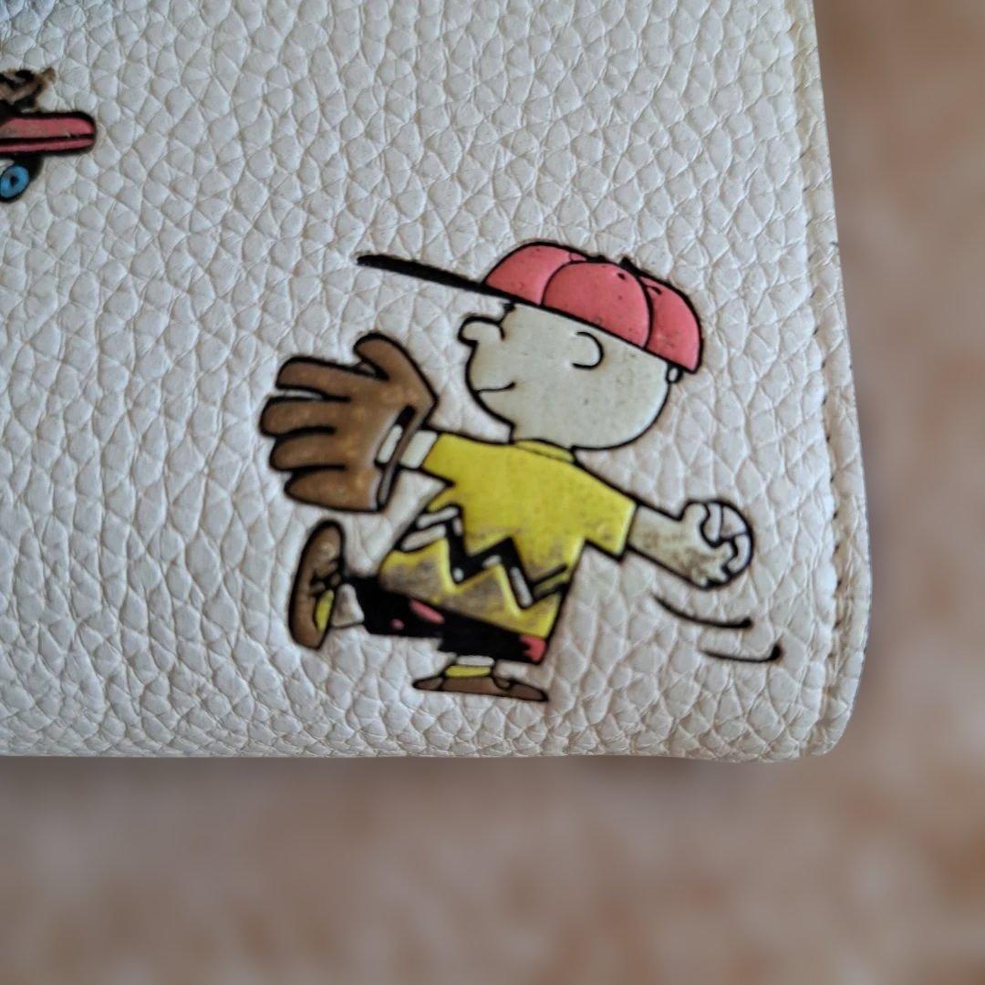 COACH NEW YORK SNOOPY二つ折り財布