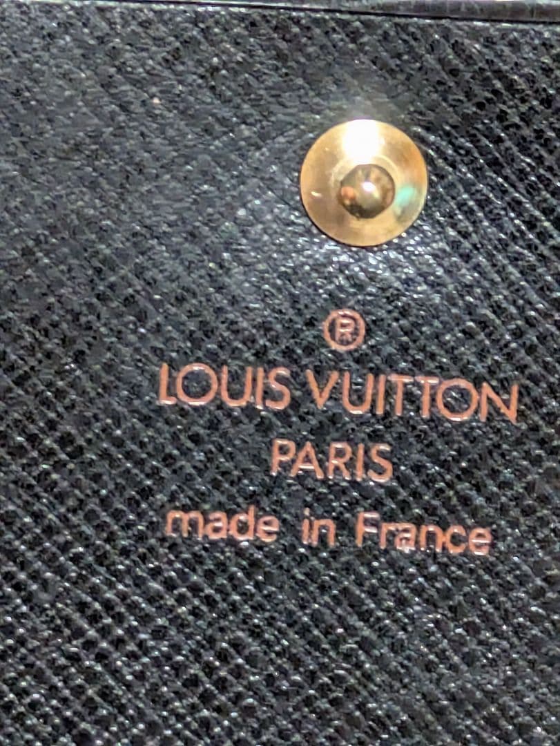 ルイヴィトン エピ Wホック コンパクト財布 ブラック 三つ折り財布