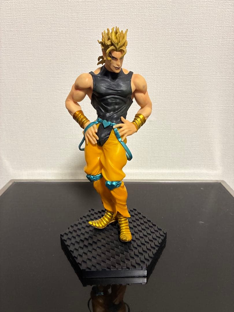 ジョジョの奇妙な冒険Mometria フィギュア 空条承太郎 DIO 2種セット