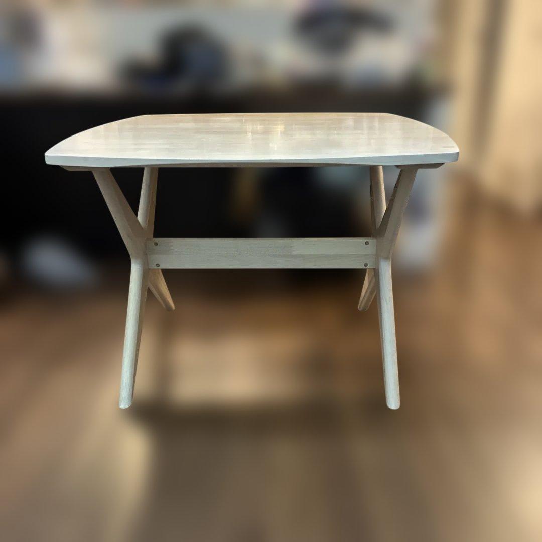 @*゜様 【売切り大幅値下げ】 ニトリ　2人掛け　ダイニングテーブル