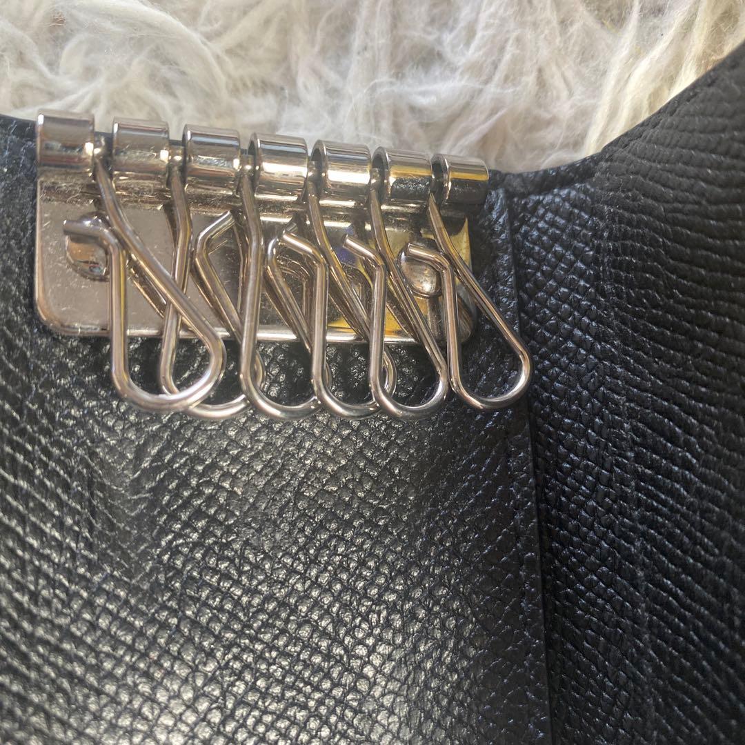 Burberry ブラック レザー キーケース