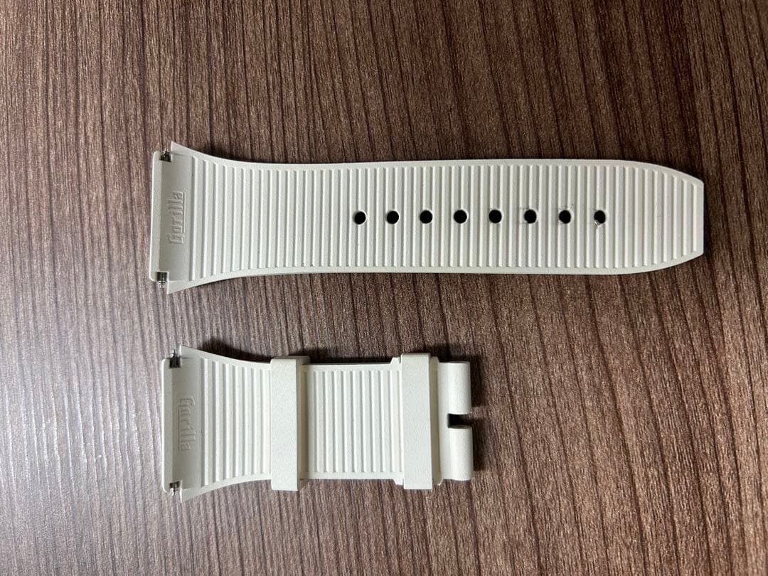 ゴリラウォッチ　ホワイト　ラバーベルト