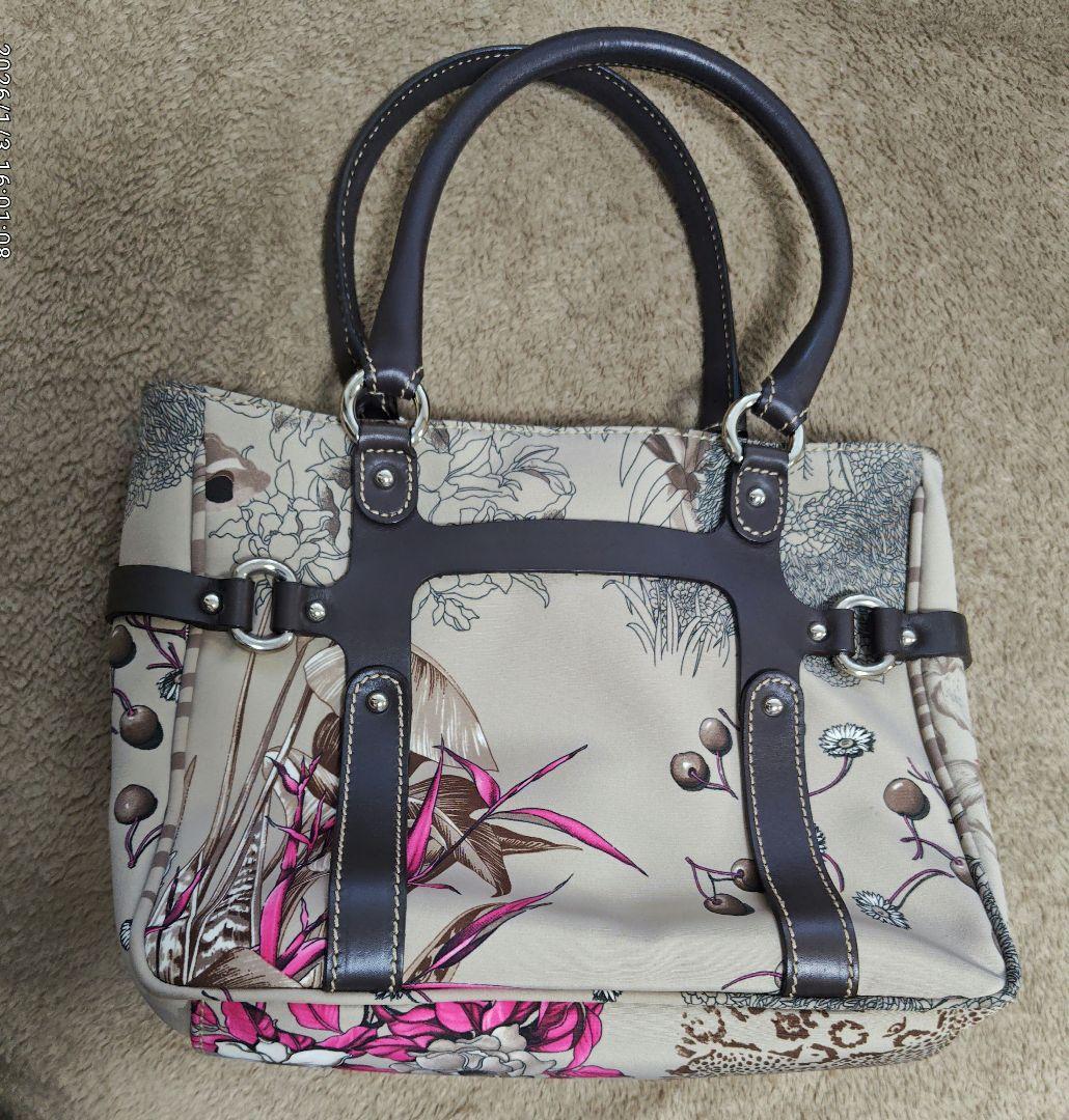 Salvatore Ferragamo ハンドバッグ トートバッグ