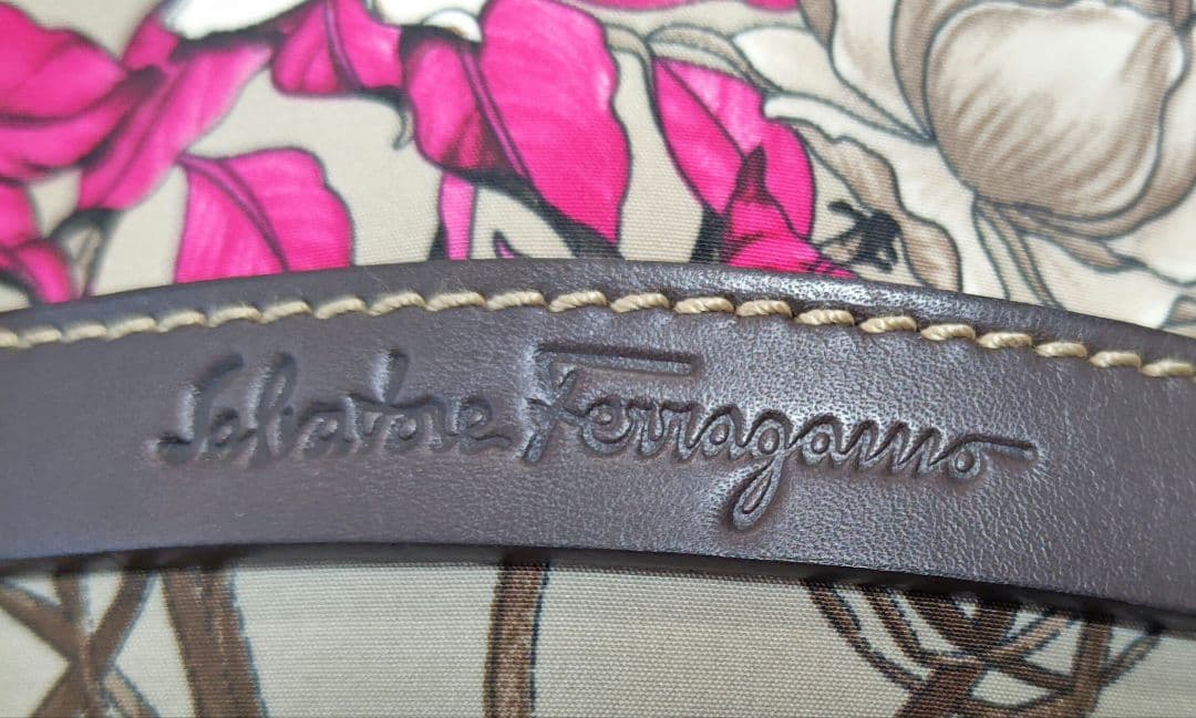 Salvatore Ferragamo ハンドバッグ トートバッグ