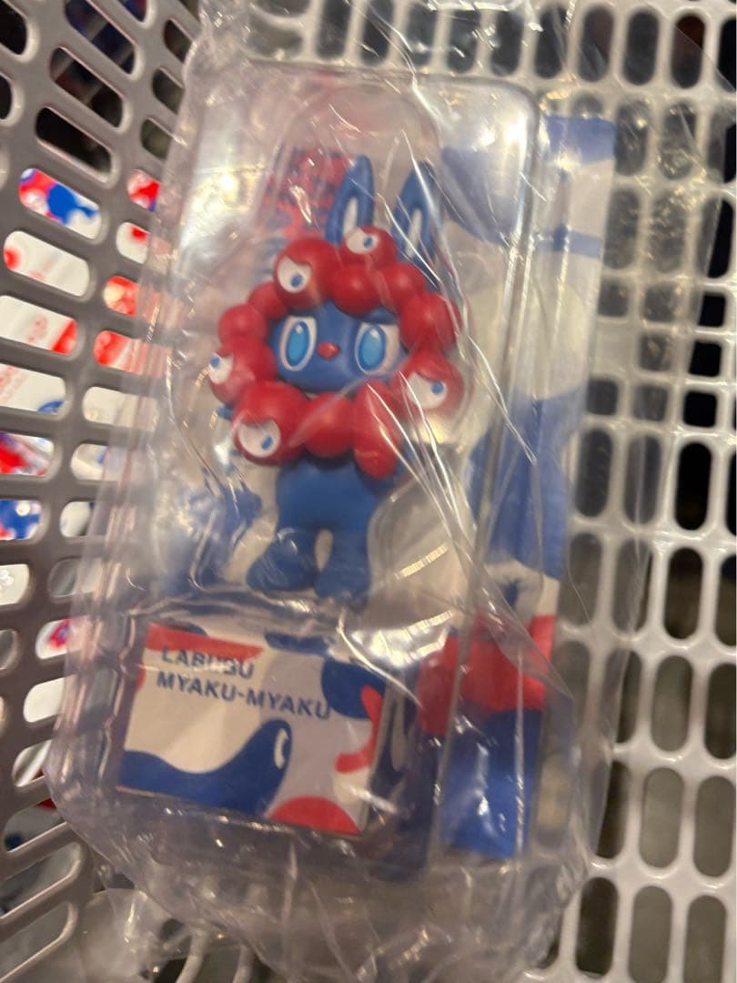 【万博限定品】ラブブ×ミャクミャク コラボフィギュア