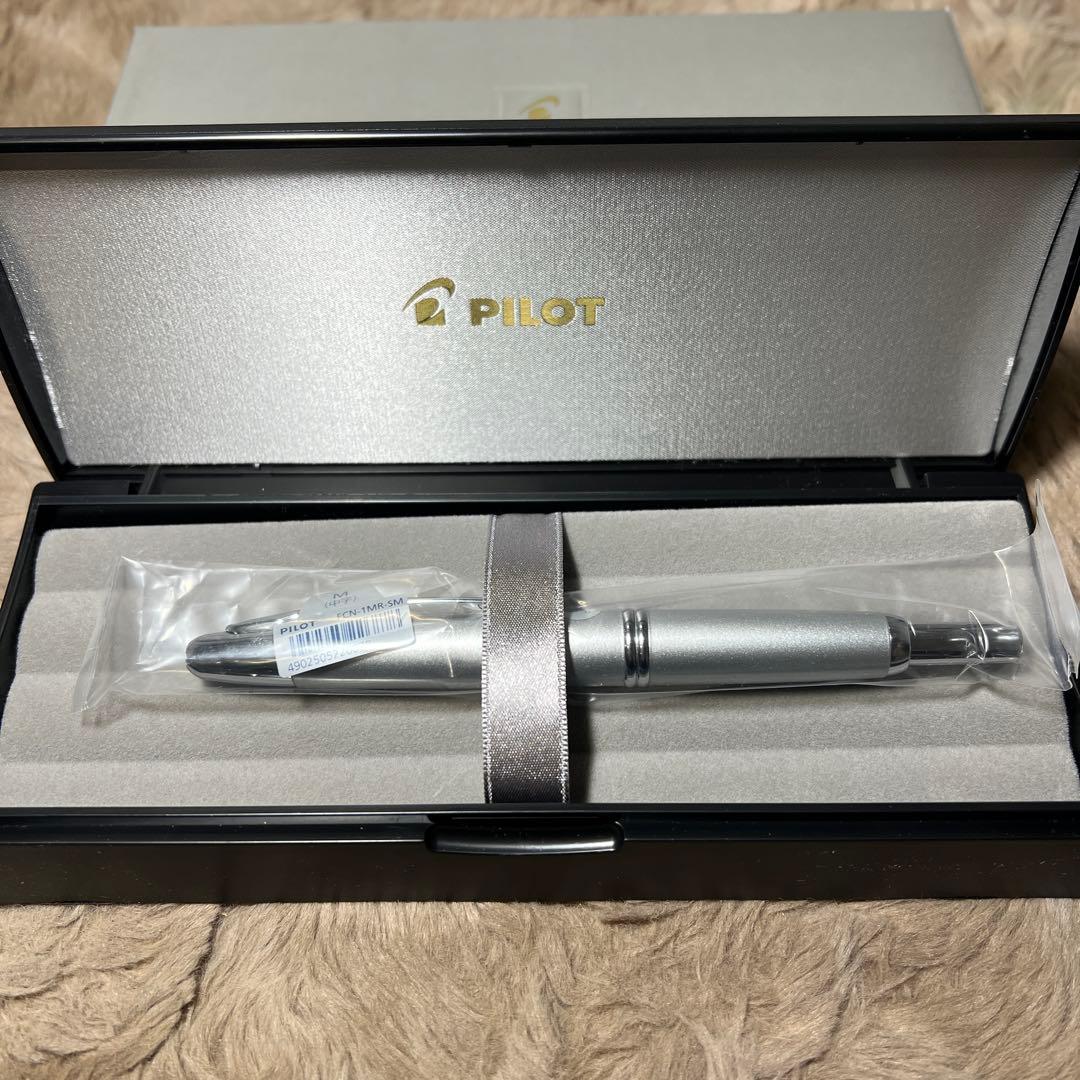 PILOT万年筆 マンネンヒツ キャップレス S M シルバー FCN1MRSM - メルカリ