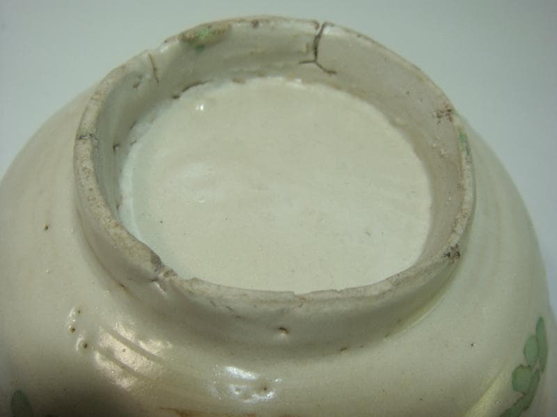 鉢□古い宋胡録 赤絵鉢 すんころく 花唐草 時代物 桐箱