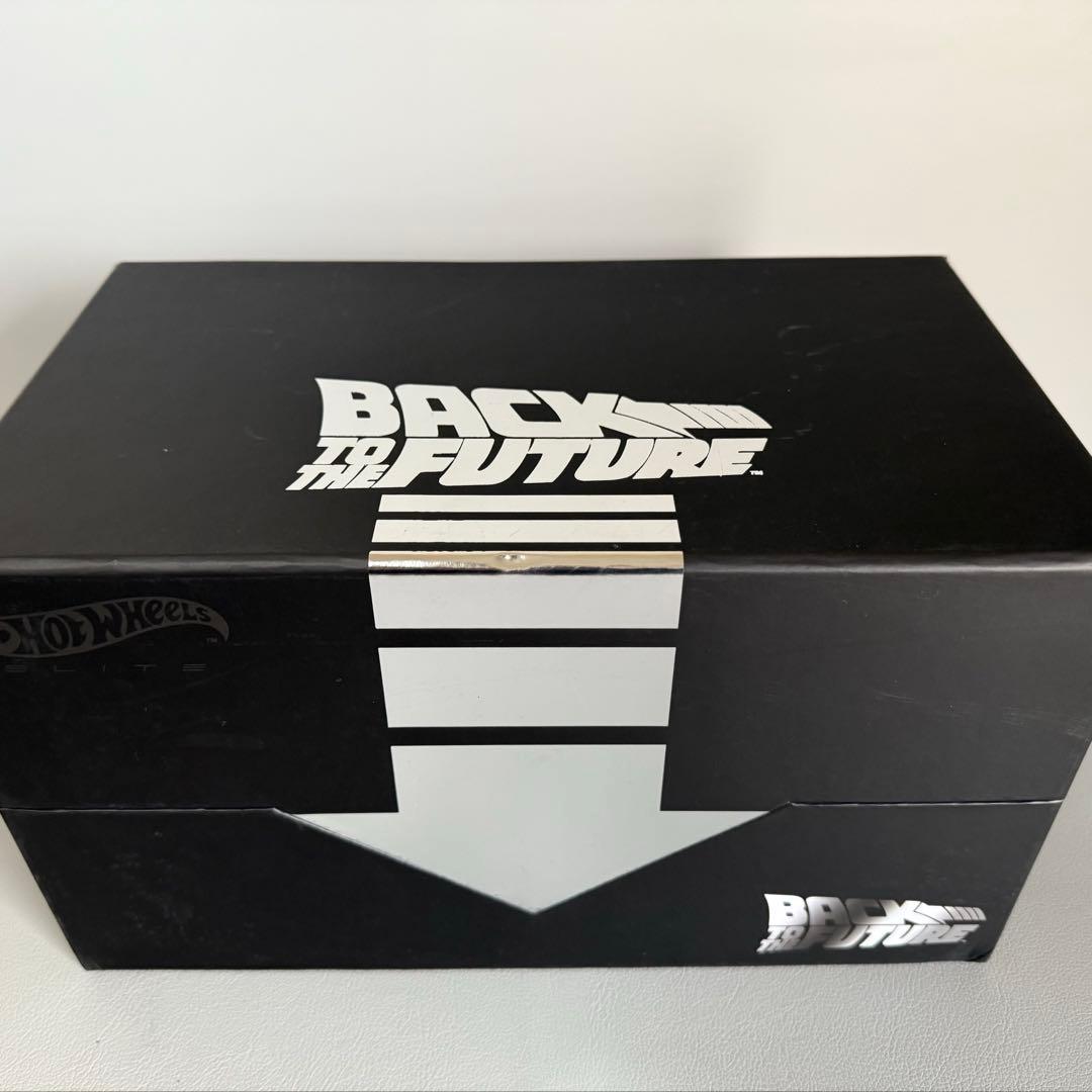 デロリアン 1/18スケール モデル Hot Wheels