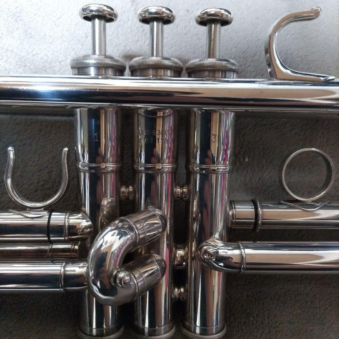 YAMAHA　トランペット　YTR-8335S Custom