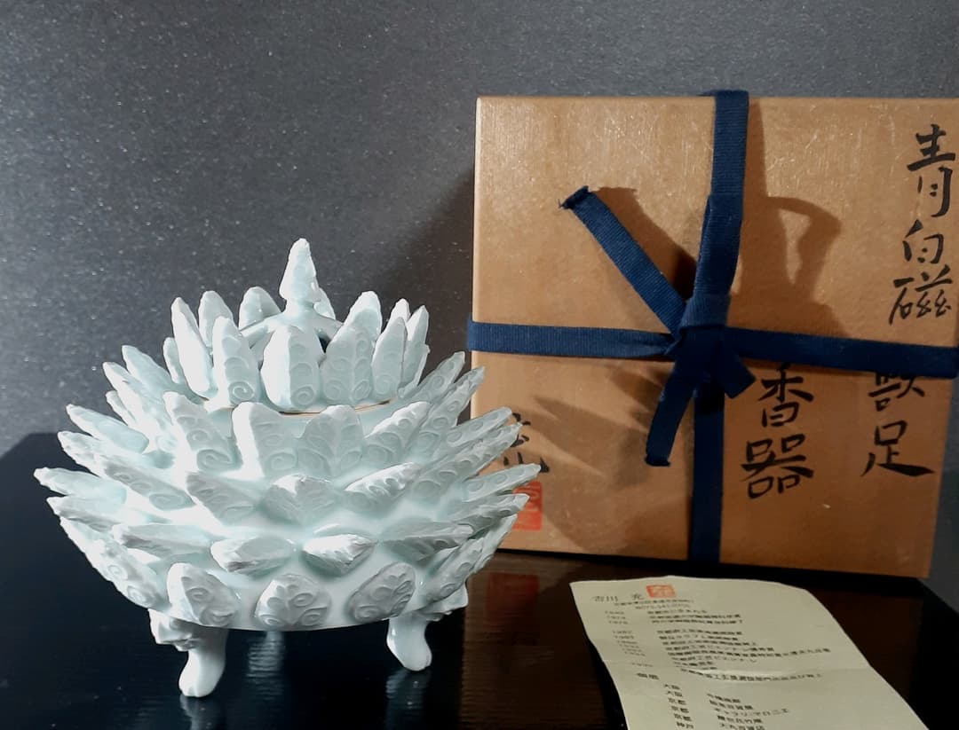 京焼　清水焼　名工　【吉川充】造　青白磁　獣足　香器　香炉　個展出品作品