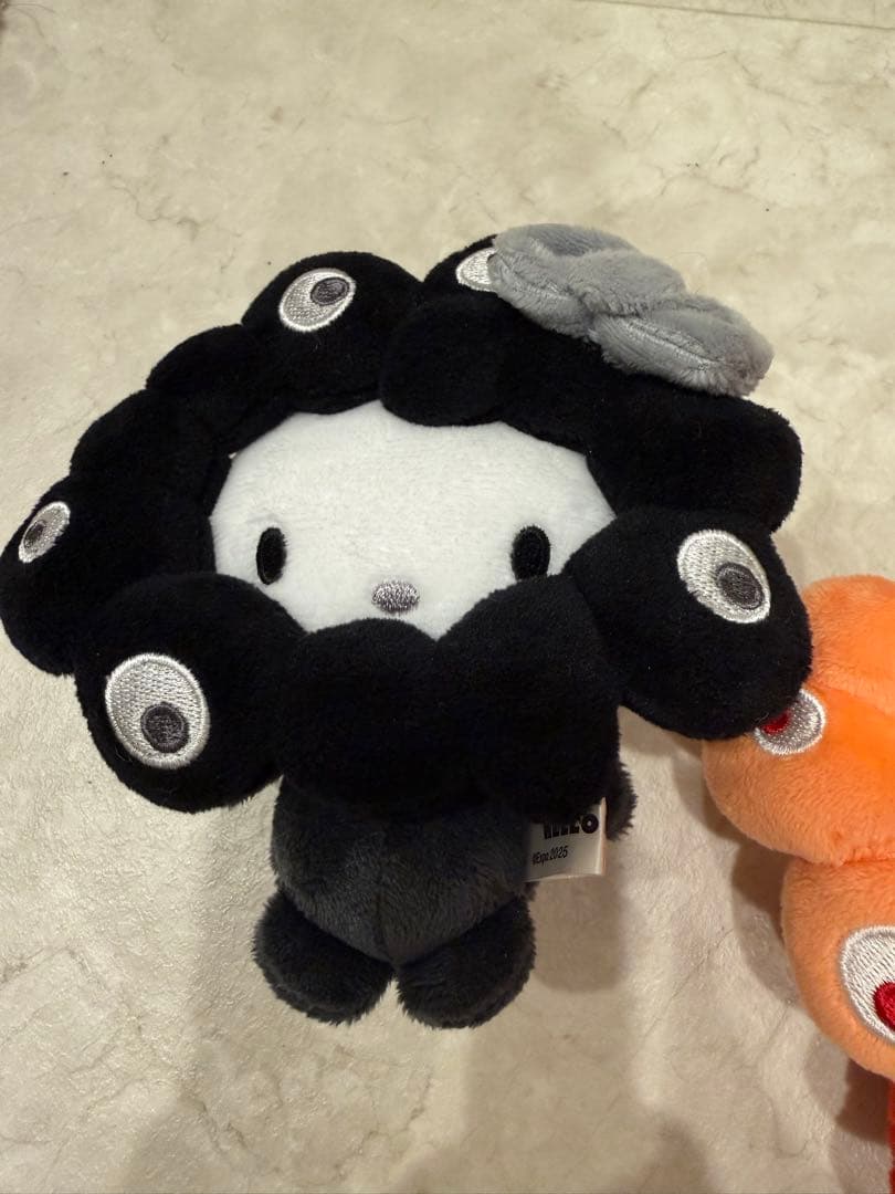 ミャクミャク　サンリオなりきり　推しカラー　黒ミャク　BCカラビナ　セット