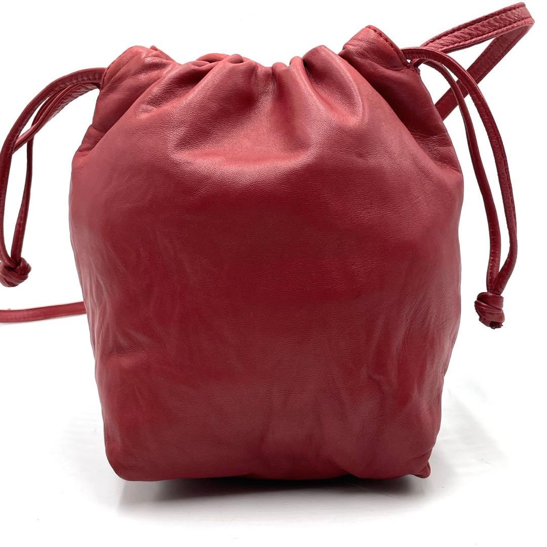 美品● ロエベ ショルダーバッグ 巾着 アナグラム ロゴ レッド レザー