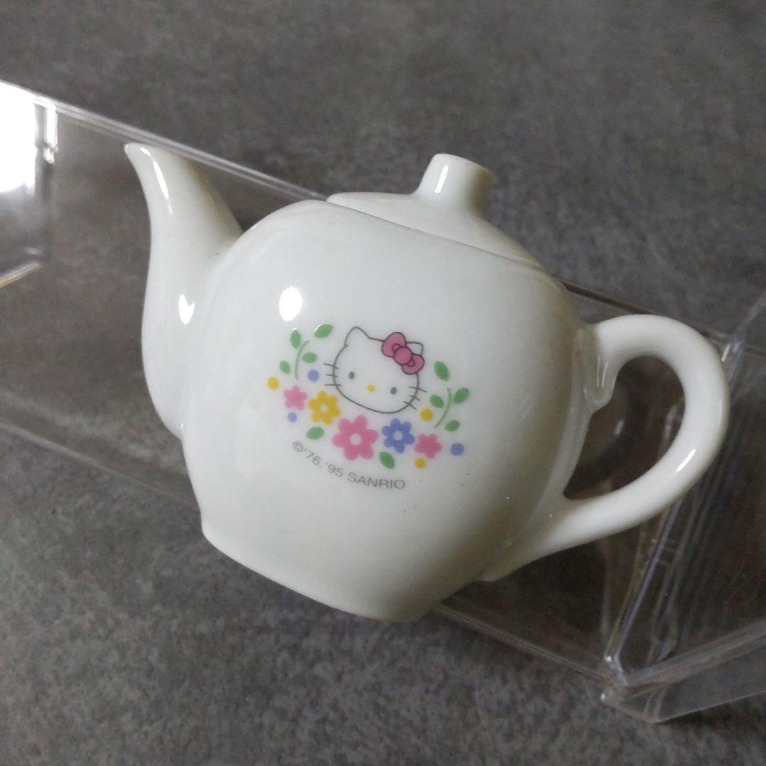 【1995年】HELLO KITTY★ミニチュア陶器 ティータイム６点 ★中古品