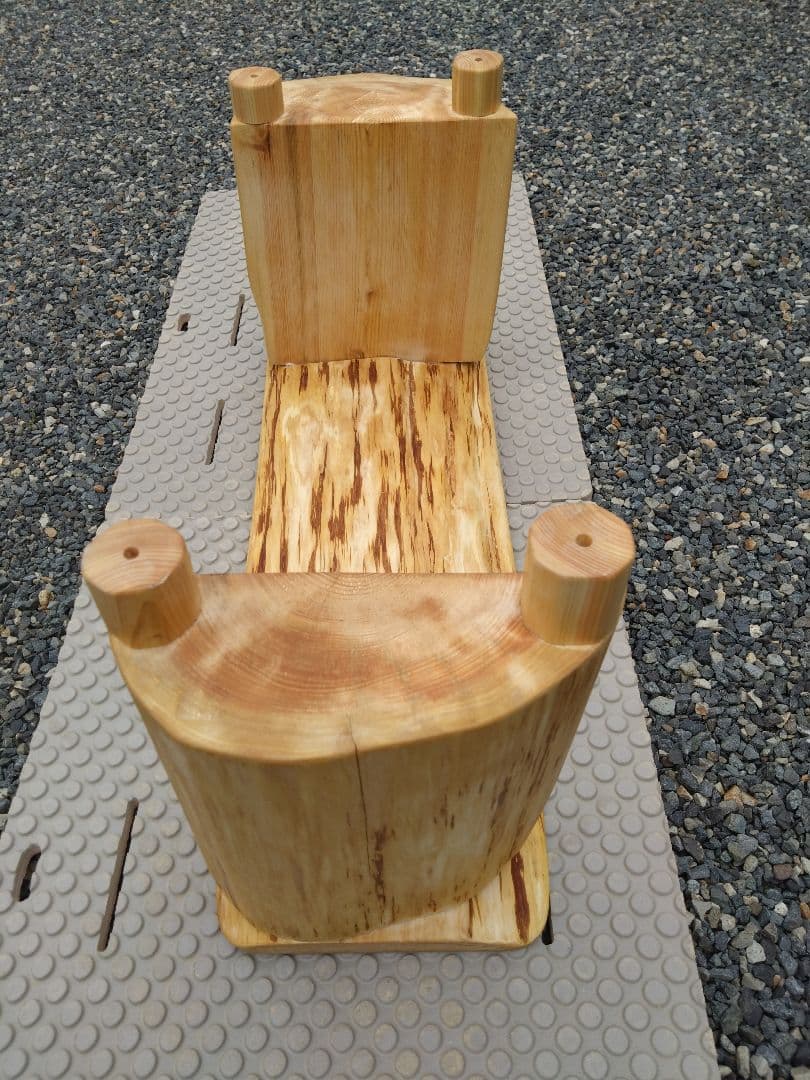 杉板と檜のベンチ84 天板は肌に優しい杉 節無し