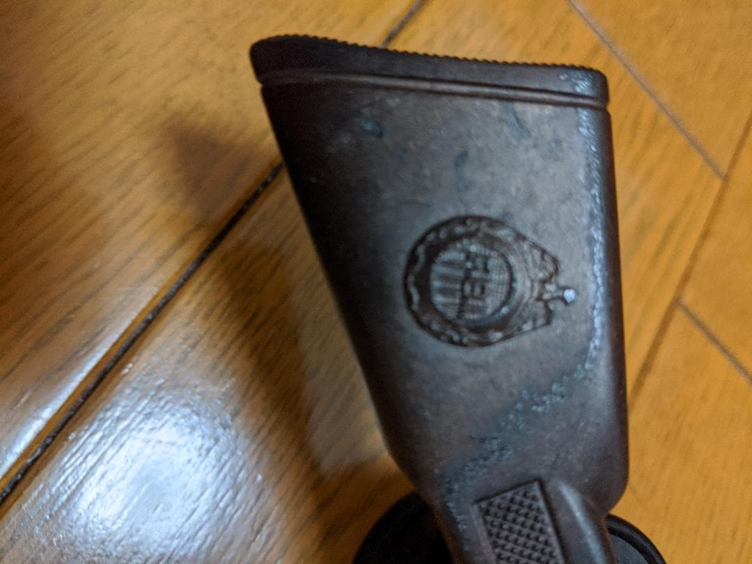 火薬のマシンガンです。