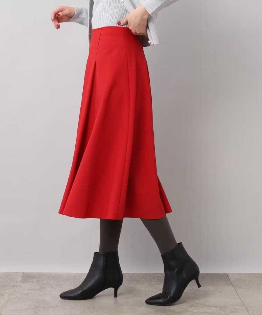 極美品　大きいサイズ　アンタイトル　フレアスカート　赤　膝下　17号　46