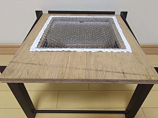 重箱巣箱台 2台 ニホンミツバチ 鉄製台