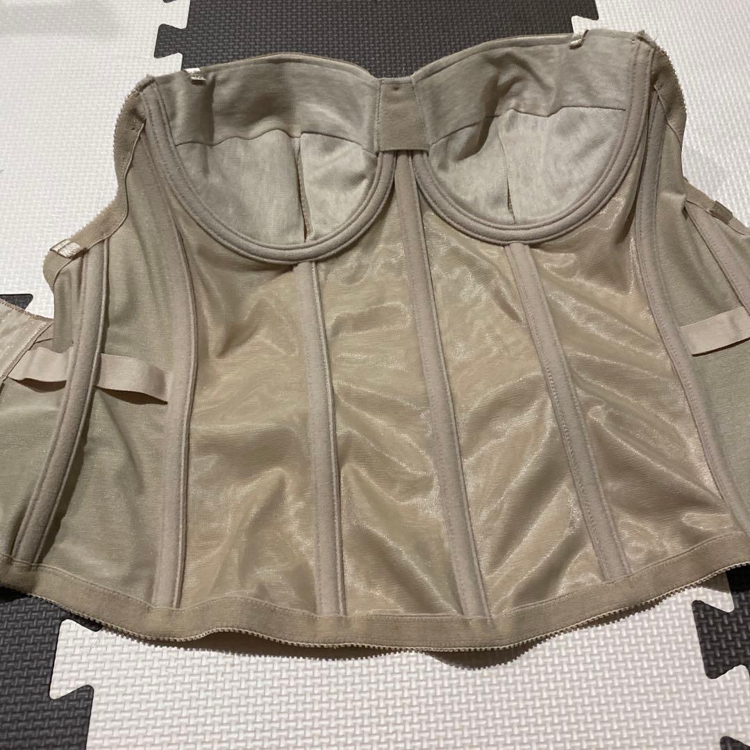 あーちゃん　ブライダルインナー　セモア　ビスチェE70