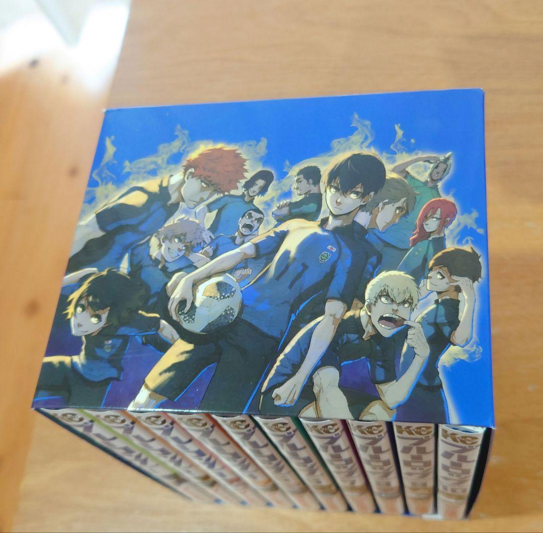 【美品】ブルーロック 33巻セット　全巻セット　収納BOX付、全巻帯付