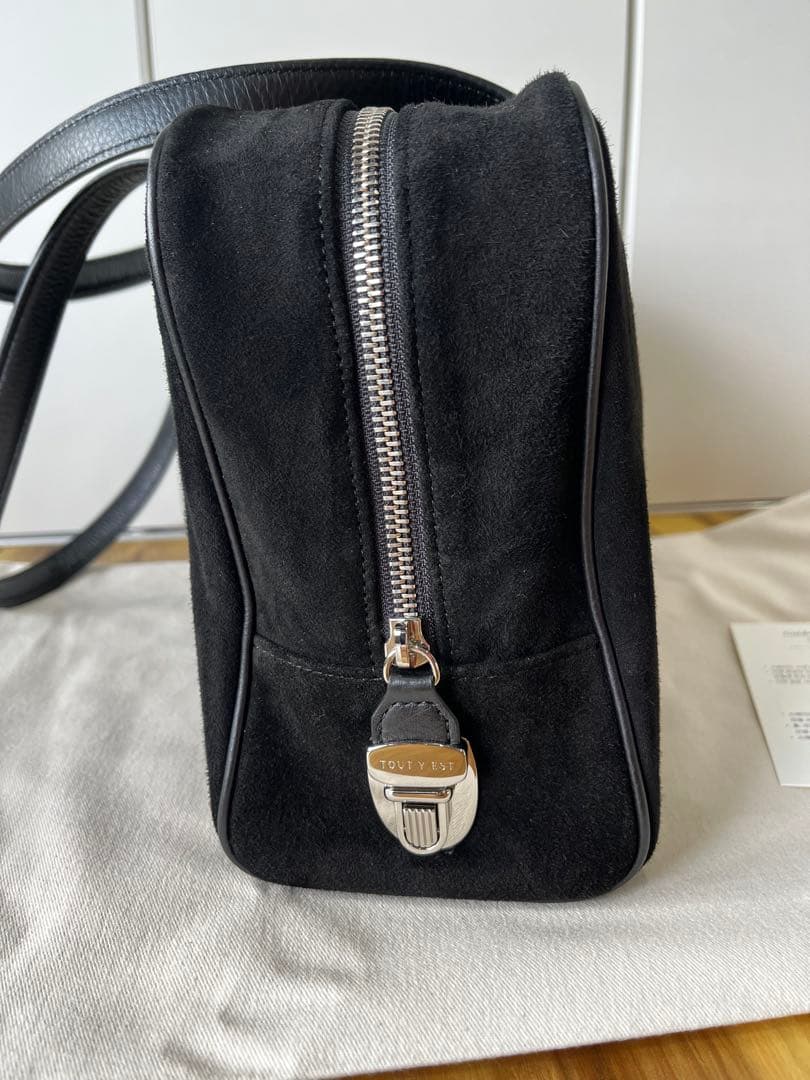 新品 TOUT YEST トゥティエ SAC LOQUET ロケバッグ ブラック