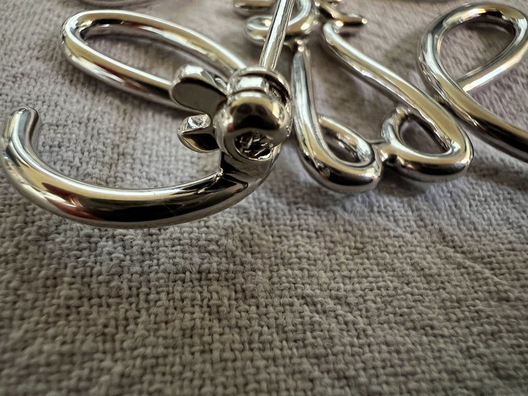 LOEWE ロエベブローチ シルバー 公式 ストア