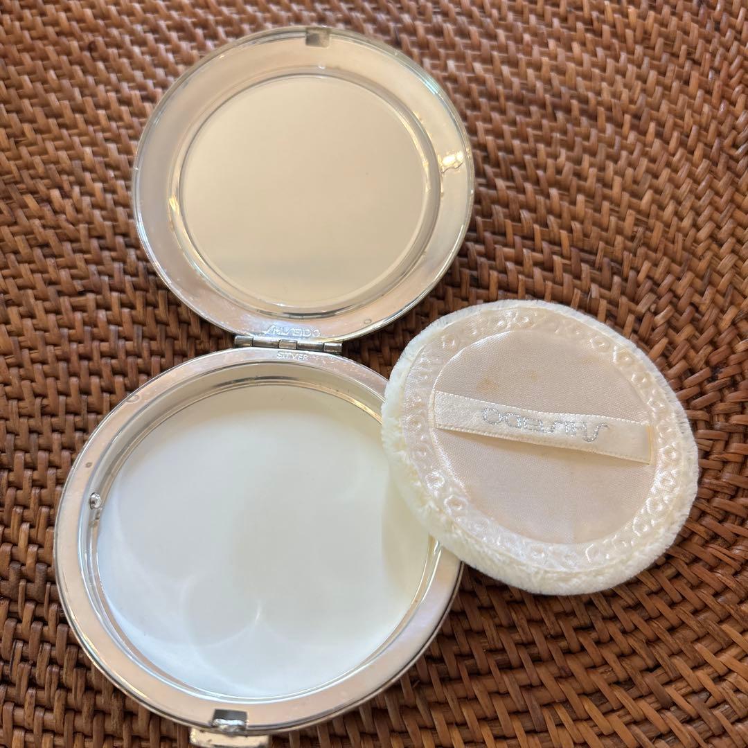 資生堂花椿会記念品シルバーコンパクト