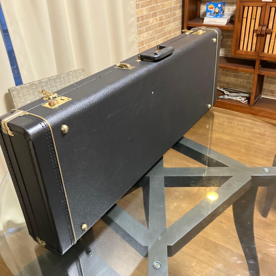 Music Man Axis 1997年USA製