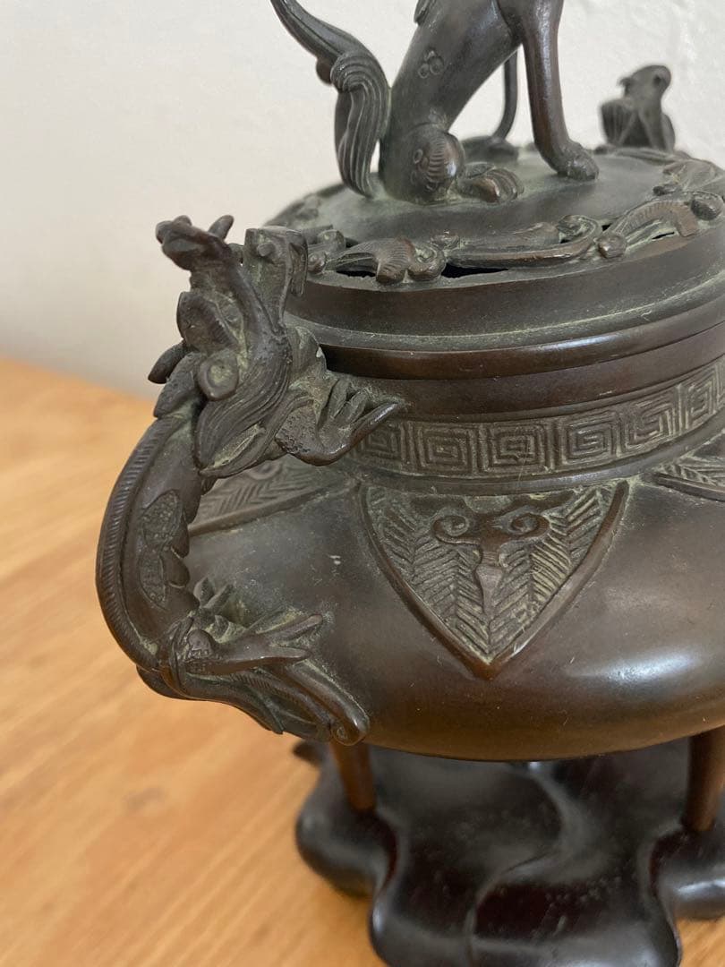 古玩 獅子蓋龍耳香炉 三脚香炉 銅器彫刻 香櫨 三つ足香炉 中国美術