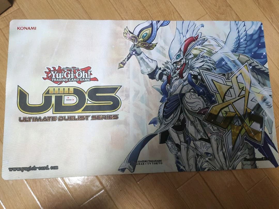 未開封 遊戯王 プレイマット 真竜剣皇マスターP ハーフ プレイマット