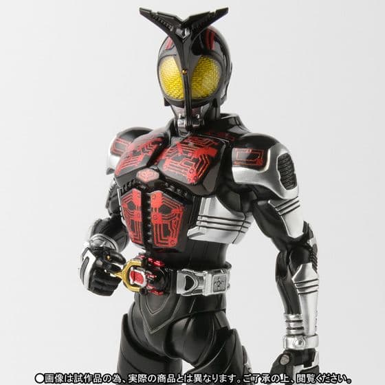 新品匿名送料込 真骨彫S.H.Figuarts 仮面ライダーダークカブト 未開封