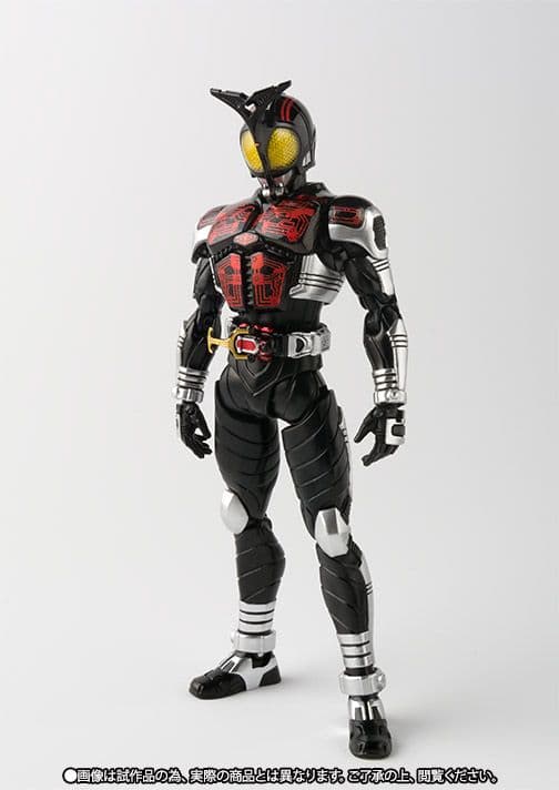 新品匿名送料込 真骨彫S.H.Figuarts 仮面ライダーダークカブト 未開封