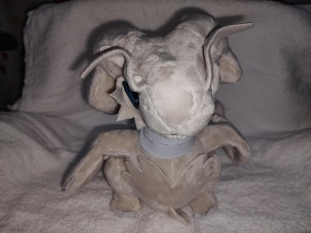 レシラムドール　ポケドール　ポケモンセンター　ポケットモンスター　ぬいぐるみ