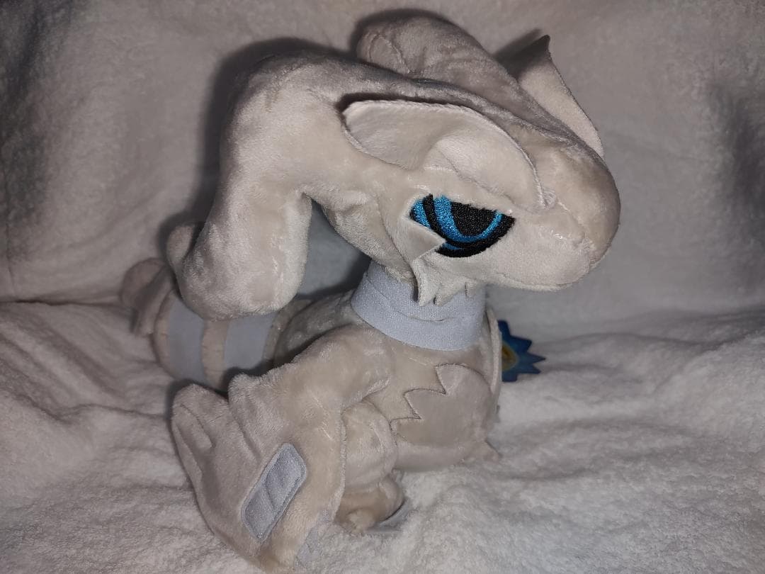 レシラムドール　ポケドール　ポケモンセンター　ポケットモンスター　ぬいぐるみ