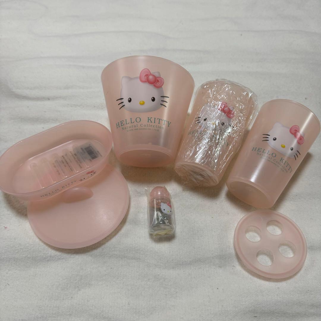 サンリオ ハローキティ レトロ 小物ケース 歯ブラシスタンド コップ