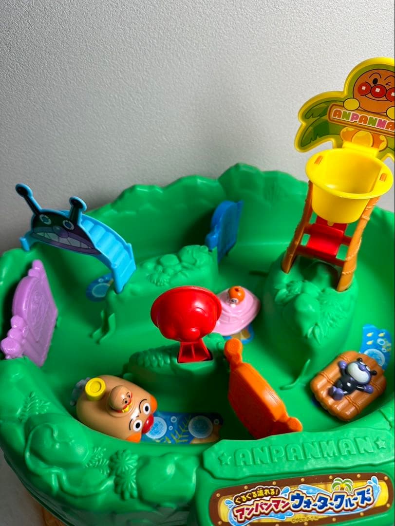 アンパンマン】ぐるぐる流れる!アンパンマンウォータークルーズ