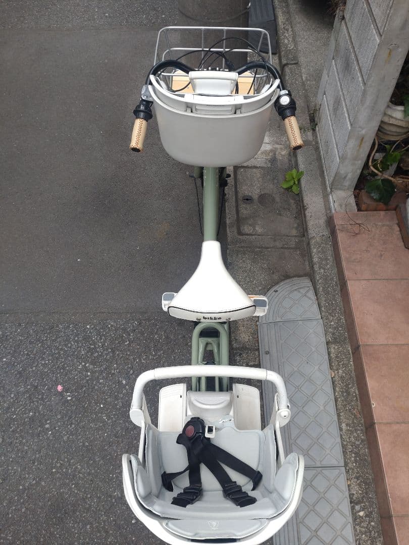 配送可★直接引渡可★カスタム【現行型ビッケモブ】電動アシスト自転車★３人乗子供乗