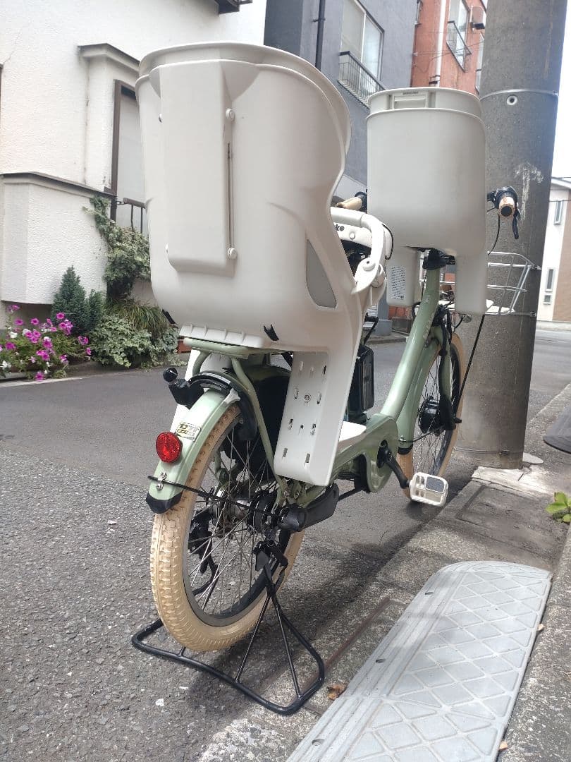 配送可★直接引渡可★カスタム【現行型ビッケモブ】電動アシスト自転車★３人乗子供乗