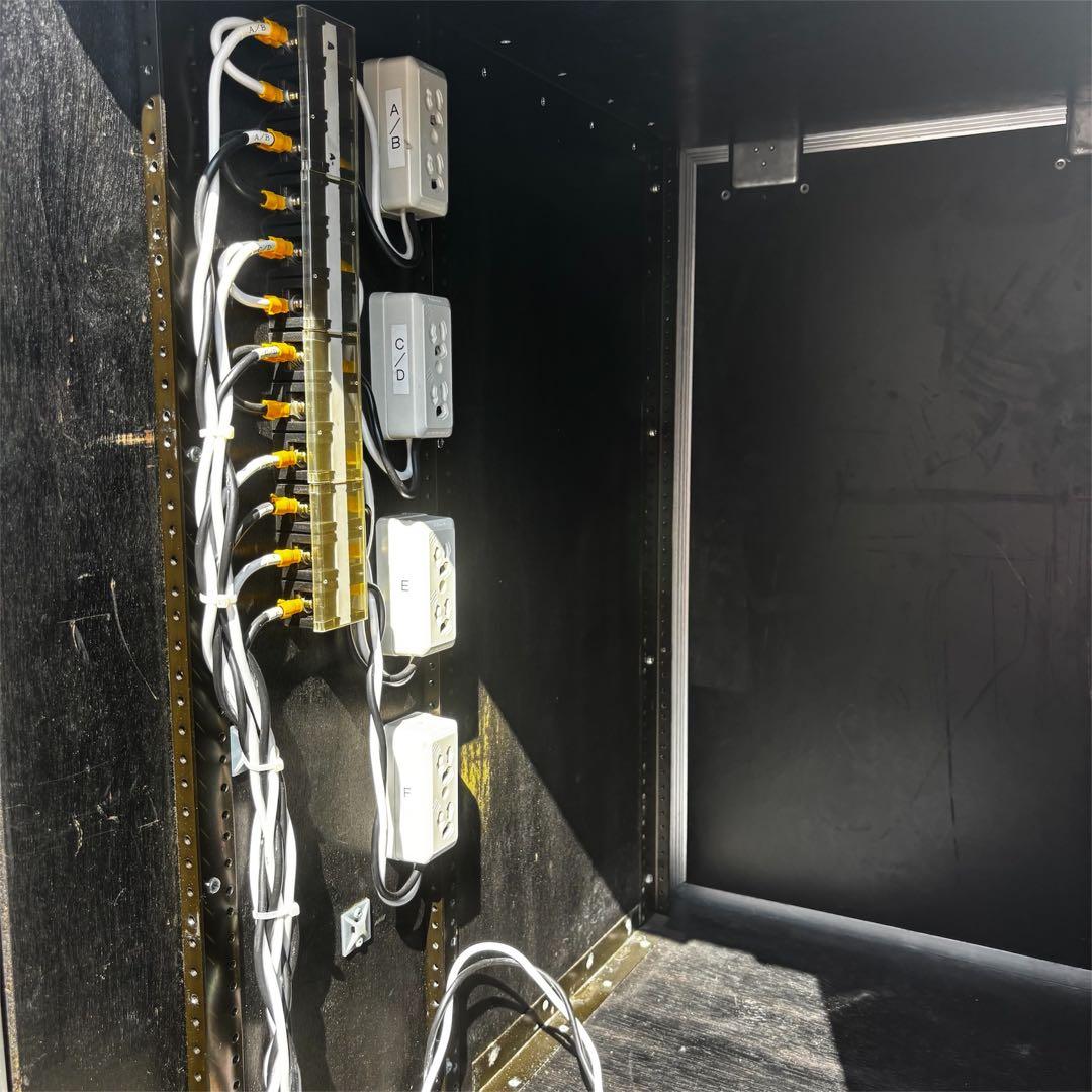 PULSE 18U ラックケース ③