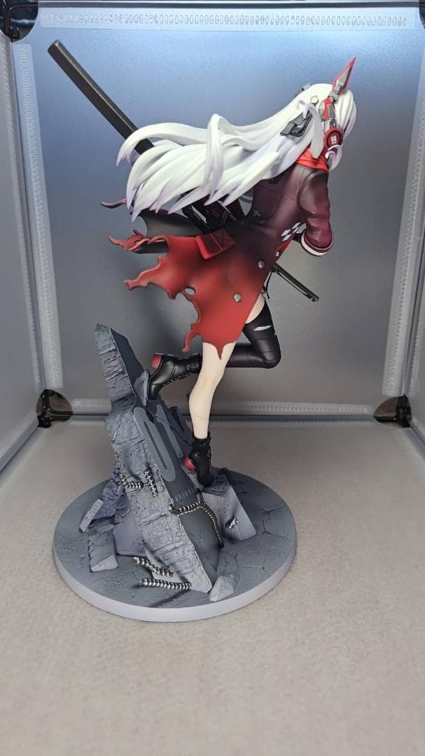 パニシング：グレイレイヴン　ルシア・深淵ノ紅 フィギュア